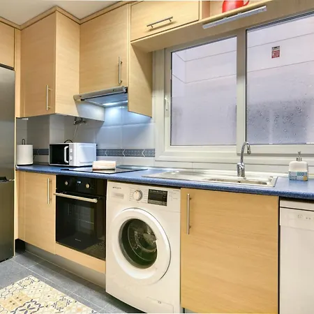 דירה Our Home, Your In קלפה