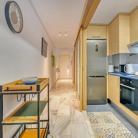 דירה Our Home, Your In קלפה